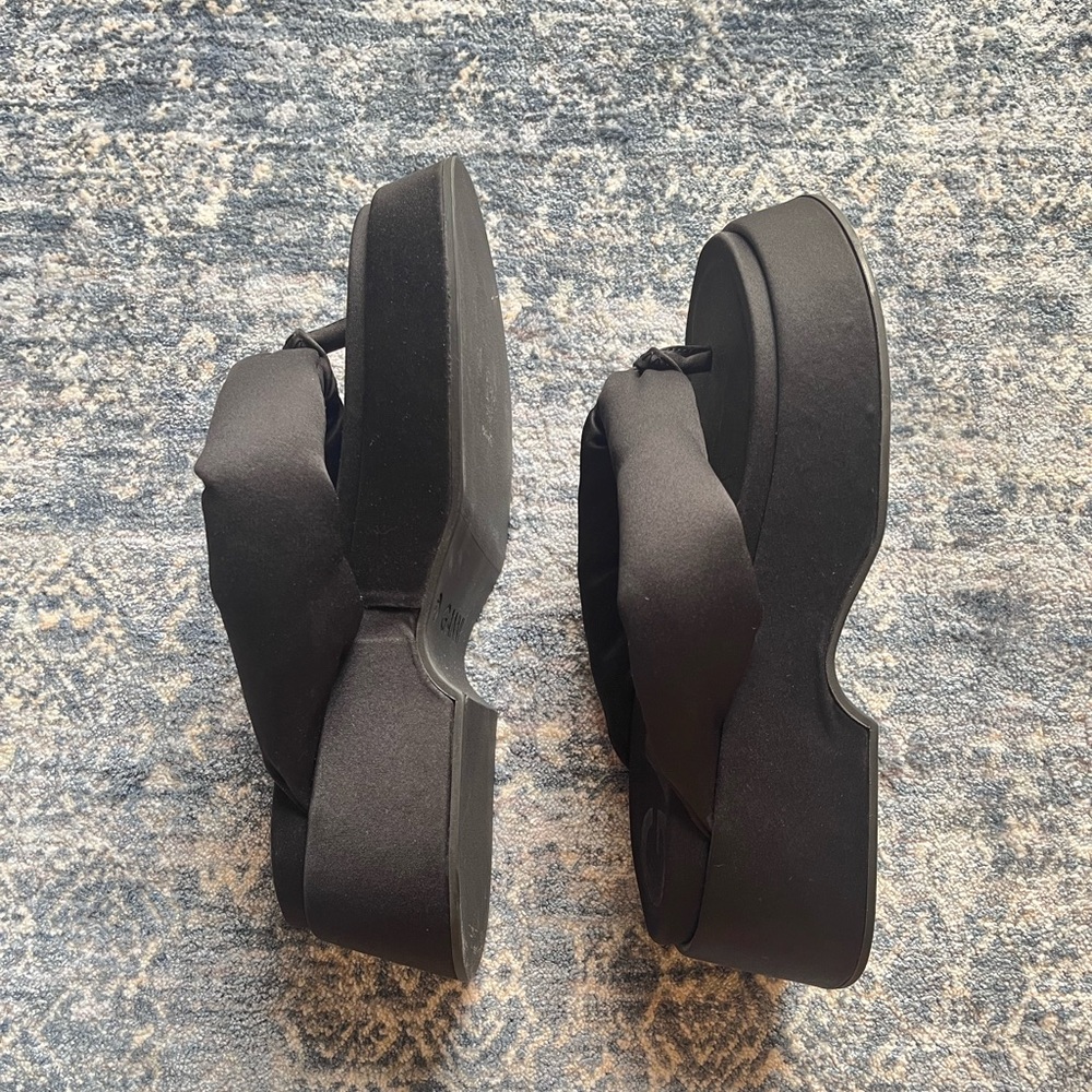 Ganni padded satin platform sandals - Picture 9 of 12